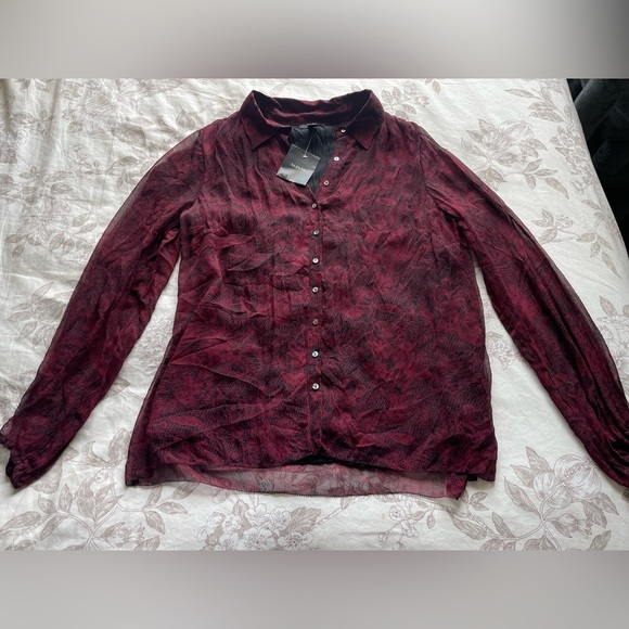 NWT Vintage Deadstock 100% Silk Red Black Paisley Sheer Button Shirt 12 Goth - Picture 1 of 9